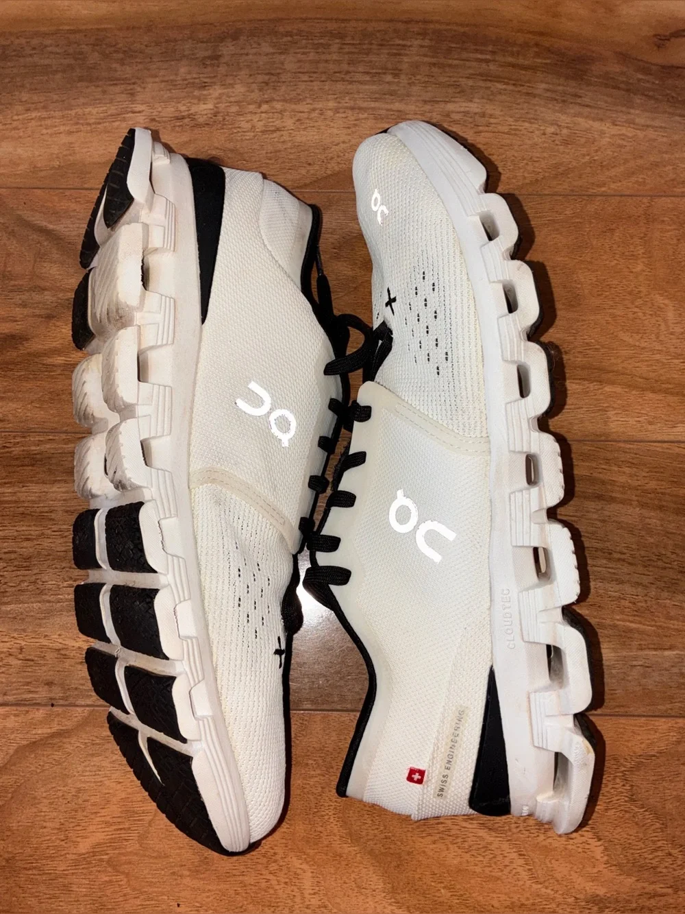 On Cloud X Men’s Athletic Training Sneaker Shoes, white - size 9.5